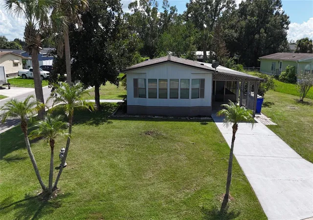 Photo 3 of Manufactured home for sale at 2310 Lakota Ln, Saint Cloud, FL 34769 | MLS# S5157365 | Listing updated on 2026-09-12