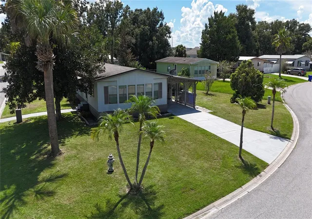 Photo 4 of Manufactured home for sale at 2310 Lakota Ln, Saint Cloud, FL 34769 | MLS# S5157365 | Listing updated on 2026-09-12