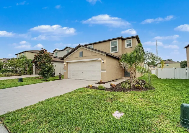 Photo 3 of Single family home for sale at 36420 Garden Wall Way, Zephyrhills, FL 33541 | MLS# TB8547629 | Listing updated on 2026-09-13