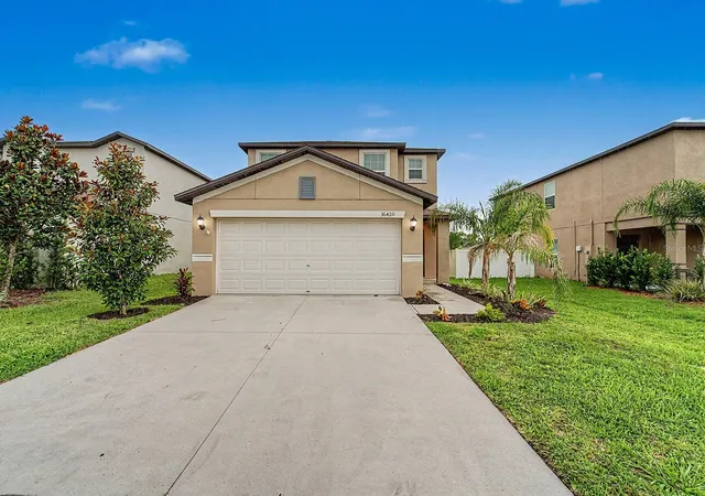 Photo 3 of Single family home for sale at 36420 Garden Wall Way, Zephyrhills, FL 33541 | MLS# TB8547629 | Listing updated on 2026-09-13