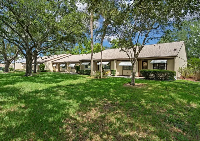 Photo 3 of Condo for sale at 8310 High Point Cir #4, Port Richey, FL 34668 | MLS# W7889432 | Listing updated on 2026-09-12