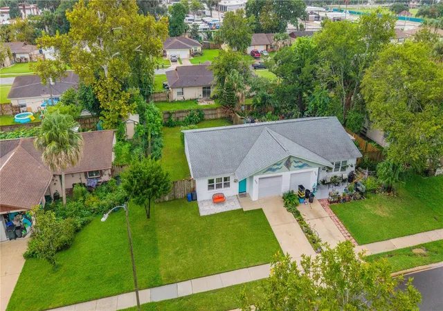 Listing Photo 2 - Condo for sale in building located at 921 Aspen Dr, SOUTH DAYTONA, FL 32119