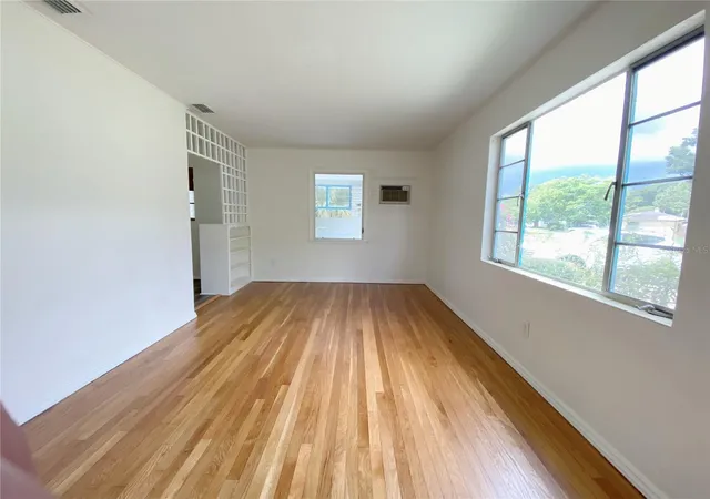Photo 1 of Single family home for sale at 1308 Essex Dr N, Saint Petersburg, FL 33710 | MLS# TB8547646 | Listing updated on 2026-10-31