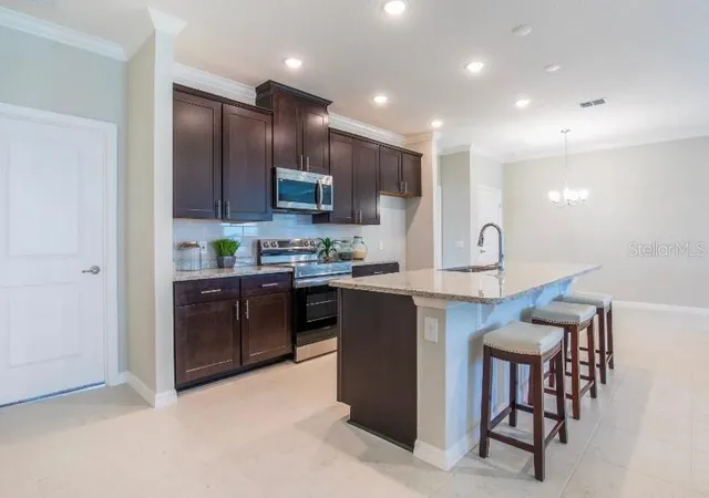 Photo 2 of Single family home for sale at 39 Poplar Dr, Palm Coast, FL 32164 | MLS# O6440982 | Listing updated on 2026-09-12