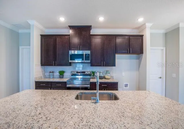 Photo 3 of Single family home for sale at 39 Poplar Dr, Palm Coast, FL 32164 | MLS# O6440982 | Listing updated on 2026-09-12