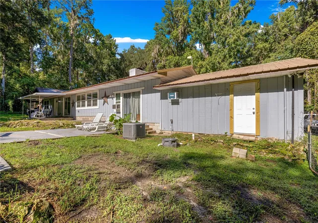 Photo 4 of Single family home for sale at 12577 SE 36 Avenue, Belleview, FL 34420 | MLS# OM732088 | Listing updated on 2026-09-26