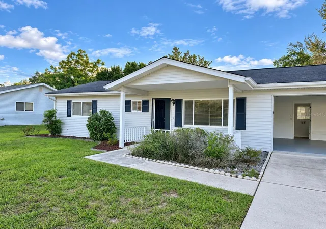 Photo 1 of Single family home for sale at 11248 Sw 76th Terrace, Ocala, FL 34476 | MLS# S5157371 | Listing updated on 2026-09-21