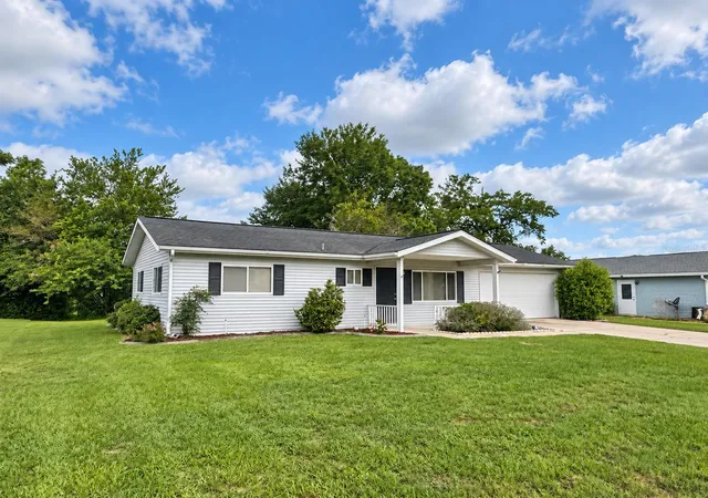 Photo 2 of Single family home for sale at 11248 Sw 76th Terrace, Ocala, FL 34476 | MLS# S5157371 | Listing updated on 2026-09-21
