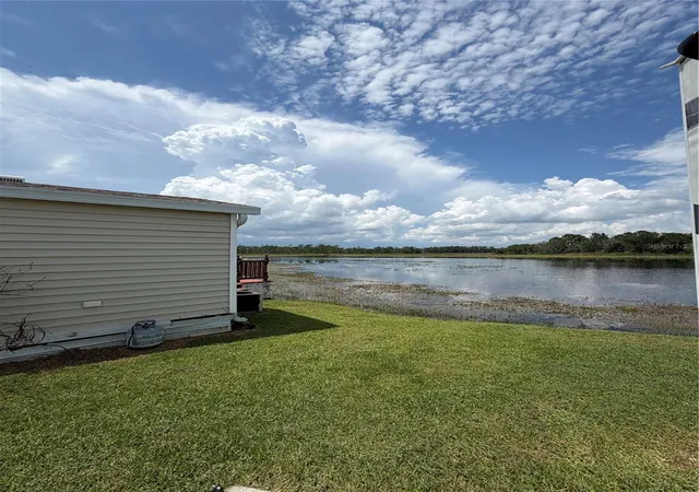 Photo 4 of Manufactured home for sale at 41 Eagle Point N, Osteen, FL 32764 | MLS# O6440998 | Listing updated on 2026-09-12