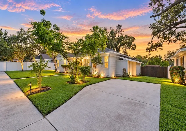 Photo 3 of Single family home for sale at 408 Orangeview Ave, Clearwater, FL 33755 | MLS# TB8547690 | Listing updated on 2026-10-14