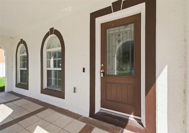 Photo 2 of Single family home for sale at 5155 Spanish Oaks Dr, Lakeland, FL 33805 | MLS# TB8547692 | Listing updated on 2026-09-12