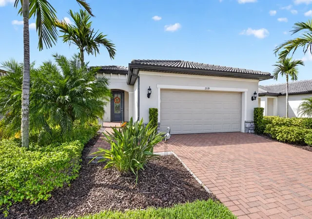 Photo 1 of Single family home for sale at 2539 Brassica Dr, North Port, FL 34289 | MLS# D6148734 | Listing updated on 2026-09-23