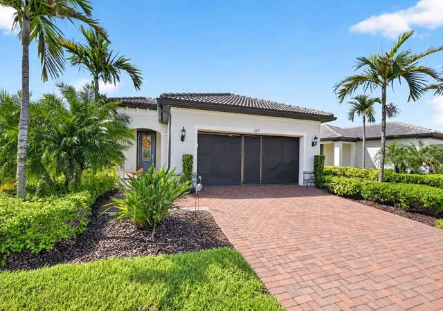 Photo 2 of Single family home for sale at 2539 Brassica Dr, North Port, FL 34289 | MLS# D6148734 | Listing updated on 2026-09-23