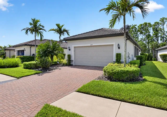 Photo 3 of Single family home for sale at 2539 Brassica Dr, North Port, FL 34289 | MLS# D6148734 | Listing updated on 2026-09-23