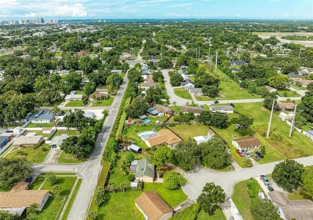 Photo 3 of Single family home for sale at 2219 Lockwood Meadows Cir, Sarasota, FL 34234 | MLS# A4705792 | Listing updated on 2026-10-02