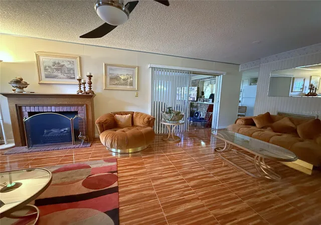Photo 4 of Single family home for sale at 3032 Pinder Ct, Orlando, FL 32811 | MLS# O6441017 | Listing updated on 2026-09-17