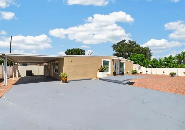 Photo 3 of Single family home for sale at 1727 Waikiki Way, Tampa, FL 33619 | MLS# TB8547700 | Listing updated on 2026-10-22