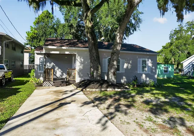 Photo 4 of Single family home for sale at 846 State Ave, Daytona Beach, FL 32117 | MLS# V4951225 | Listing updated on 2026-09-12