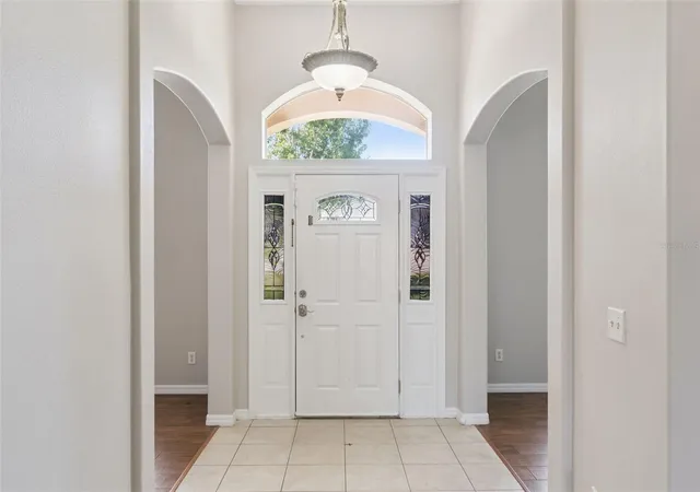 Photo 3 of Single family home for sale at 2600 Hollow Ln, Leesburg, FL 34748 | MLS# O6441021 | Listing updated on 2026-10-07
