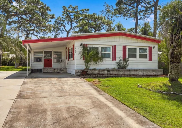 Photo 1 of Manufactured home for sale at 7156 Fitzpatrick Ave, Brooksville, FL 34613 | MLS# W7889440 | Listing updated on 2026-09-13