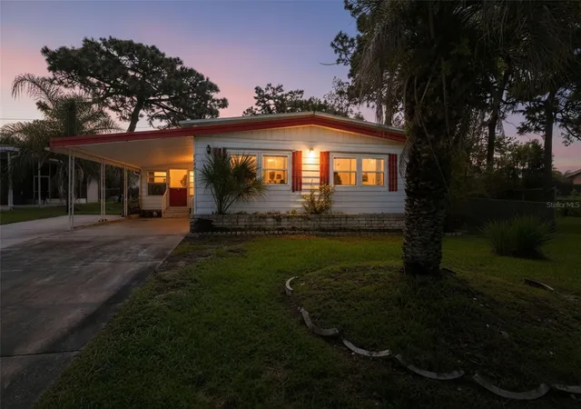 Photo 2 of Manufactured home for sale at 7156 Fitzpatrick Ave, Brooksville, FL 34613 | MLS# W7889440 | Listing updated on 2026-09-15