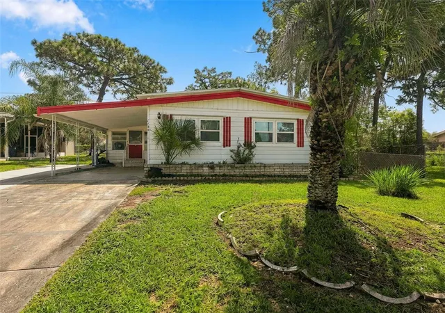 Photo 4 of Manufactured home for sale at 7156 Fitzpatrick Ave, Brooksville, FL 34613 | MLS# W7889440 | Listing updated on 2026-09-13