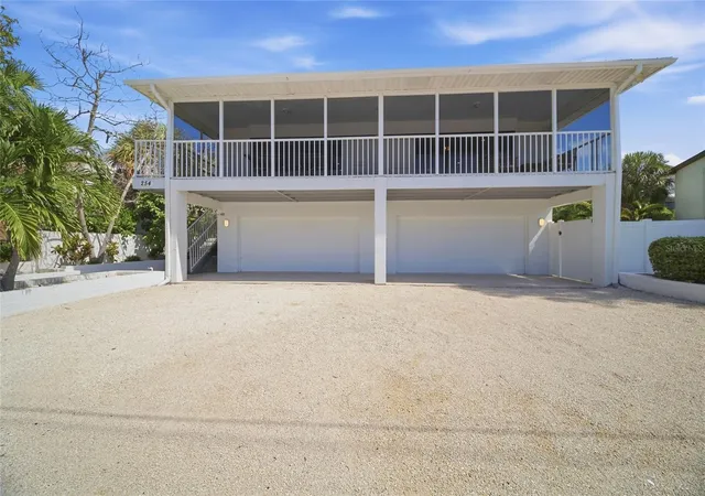 Photo 2 of Single family home for sale at 254 Gladiolus St, Anna Maria, FL 34216 | MLS# A4705800 | Listing updated on 2026-09-23