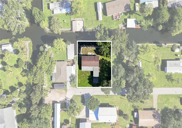 Photo 3 of Manufactured home for sale at 8449 W Dixie Ct, Homosassa, FL 34448 | MLS# G5117656 | Listing updated on 2026-09-12