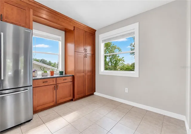 Photo 4 of Single family home for sale at 2202 Topping Pl, Eustis, FL 32726 | MLS# O6441035 | Listing updated on 2026-10-06
