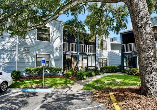 Photo 1 of Condo for sale at 3712 Southpointe Dr #U6, Orlando, FL 32822 | MLS# O6441036 | Listing updated on 2026-09-12