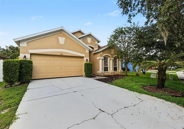 Photo 2 of Single family home for sale at 3907 Lockridge Dr, Land O Lakes, FL 34638 | MLS# TB8547722 | Listing updated on 2026-09-25