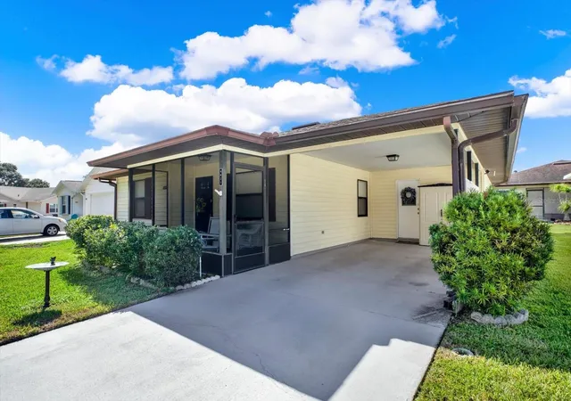 Photo 2 of Single family home for sale at 4821 Leisurewood Ln, Lakeland, FL 33811 | MLS# TB8547727 | Listing updated on 2026-10-06