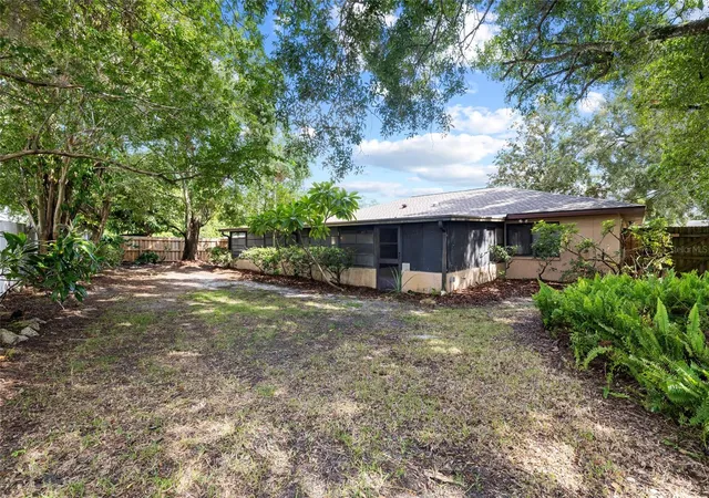 Photo 2 of Single family home for sale at 3307 Del Prado Ct, Tampa, FL 33614 | MLS# TB8547729 | Listing updated on 2026-09-21