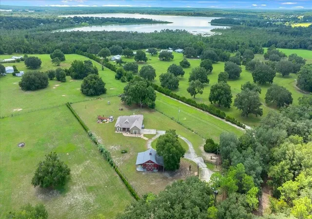 Photo 1 of Single family home for sale at 3351 Se 164th Terrace, Ocklawaha, FL 32179 | MLS# OM732103 | Listing updated on 2026-09-13