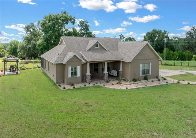 Photo 2 of Single family home for sale at 3351 Se 164th Terrace, Ocklawaha, FL 32179 | MLS# OM732103 | Listing updated on 2026-09-13