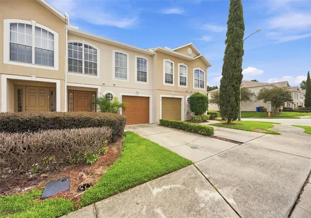 Photo 2 of Townhouse for sale at 3805 Exeter Ln, Lakeland, FL 33810 | MLS# TB8547739 | Listing updated on 2026-09-12