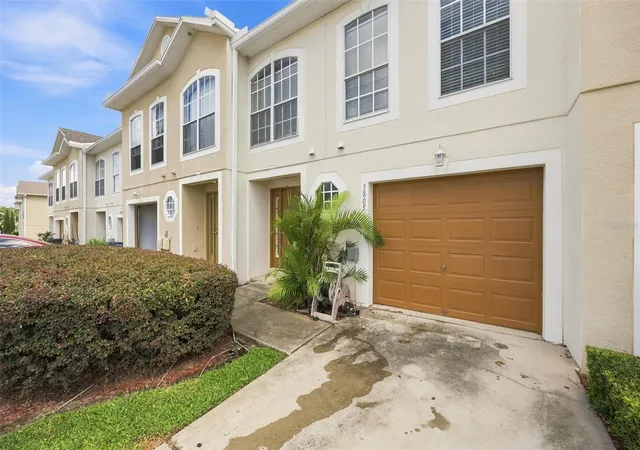 Photo 2 of Townhouse for sale at 3805 Exeter Ln, Lakeland, FL 33810 | MLS# TB8547739 | Listing updated on 2026-09-12