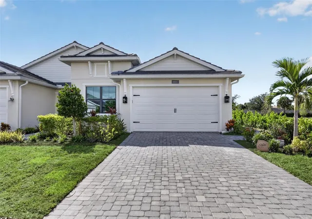Single family home for sale at 18911 Dayspring Pl, VENICE, FL 34293 | MLS# N6145717