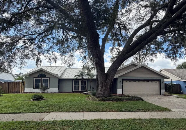 Photo 1 of Single family home for sale at 2007 Darlington Oak Dr, Seffner, FL 33584 | MLS# O6441057 | Listing updated on 2026-09-12