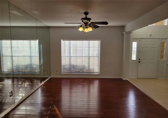Photo 3 of Single family home for sale at 921 Beresford Way, Lake Mary, FL 32746 | MLS# O6441058 | Listing updated on 2026-09-12