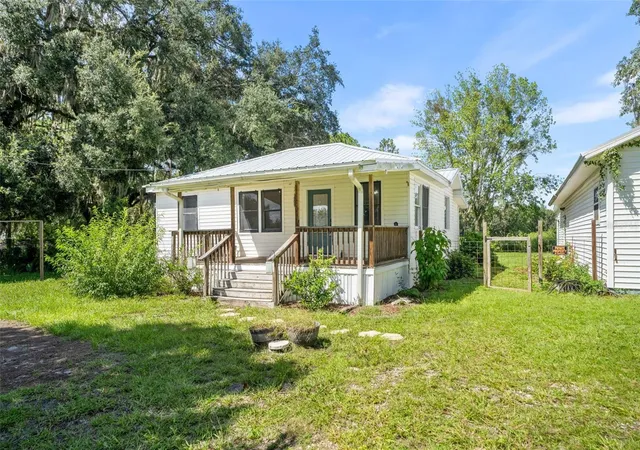 Photo 2 of Single family home for sale at 24506 Sw 4th Avenue, Newberry, FL 32669 | MLS# GC543440 | Listing updated on 2026-09-19