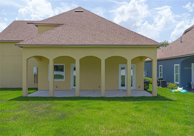 Photo 3 of Single family home for sale at 1919 Sipes Ave, Sanford, FL 32771 | MLS# O6441065 | Listing updated on 2026-09-28