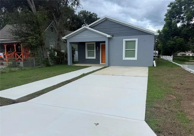 Photo 2 of Single family home for sale at 707 9th Street, Lakeland, FL 33805 | MLS# O6441067 | Listing updated on 2026-09-12