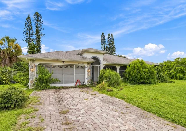 Single family home for sale at 23179 Avacado Ave, Punta Gorda, FL 33980 | MLS# D6148737
