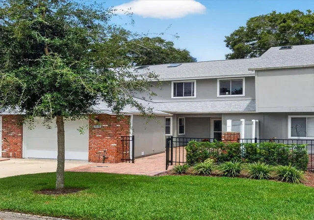 Photo 1 of Condo for sale at 611 Chestnut Oak Cir #113, Altamonte Springs, FL 32701 | MLS# O6441073 | Listing updated on 2026-09-20