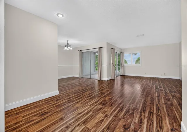 Photo 2 of Condo for sale at 611 Chestnut Oak Cir #113, Altamonte Springs, FL 32701 | MLS# O6441073 | Listing updated on 2026-09-20