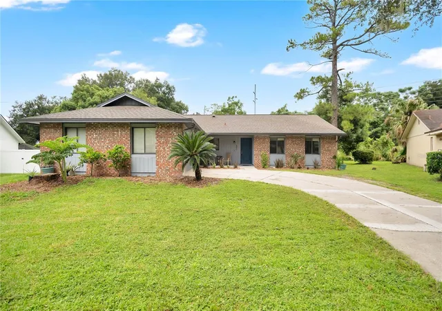 Photo 1 of Single family home for sale at 867 Benchwood Dr, Winter Springs, FL 32708 | MLS# O6441076 | Listing updated on 2026-09-21