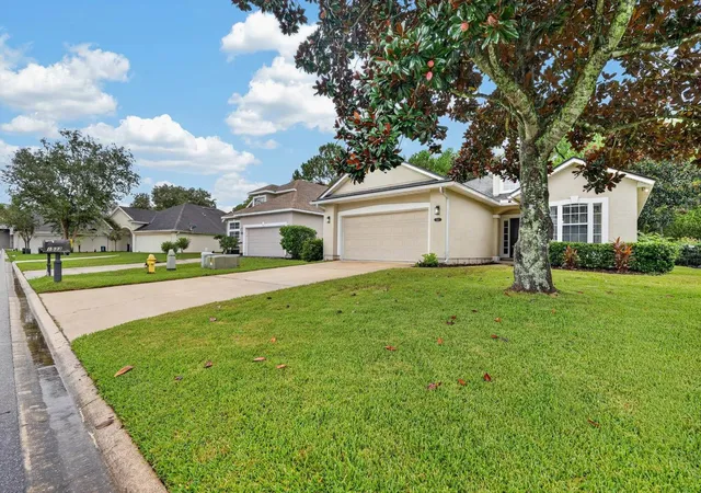Photo 4 of Single family home for sale at 1533 Remington Way, Saint Augustine, FL 32084 | MLS# FC321387 | Listing updated on 2026-09-12