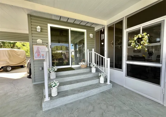 Photo 2 of Manufactured home for sale at 207 Hawthorne Blvd, Leesburg, FL 34748 | MLS# G5117662 | Listing updated on 2026-10-23