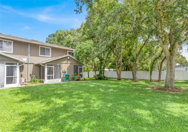 Photo 3 of Townhouse for sale at 131 Kristi Ann Ct, Winter Springs, FL 32708 | MLS# O6441079 | Listing updated on 2026-09-27